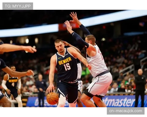 掘金控制失误保护后场篮板,半场攻防节奏应对雷霆快攻 掘金控制失误保护后场篮板,半场攻防节奏应对雷霆快攻